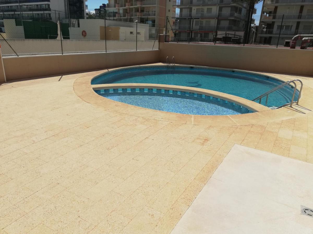 Caprimar Solo Familia Serviplaya Playa de Gandia Exteriör bild